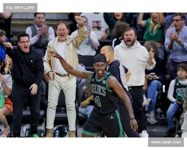 霍勒迪超越塔图姆成FMVP热门,NBA TV最新榜单揭晓 霍勒迪超越塔图姆成FMVP热门,NBA TV最新榜单揭晓